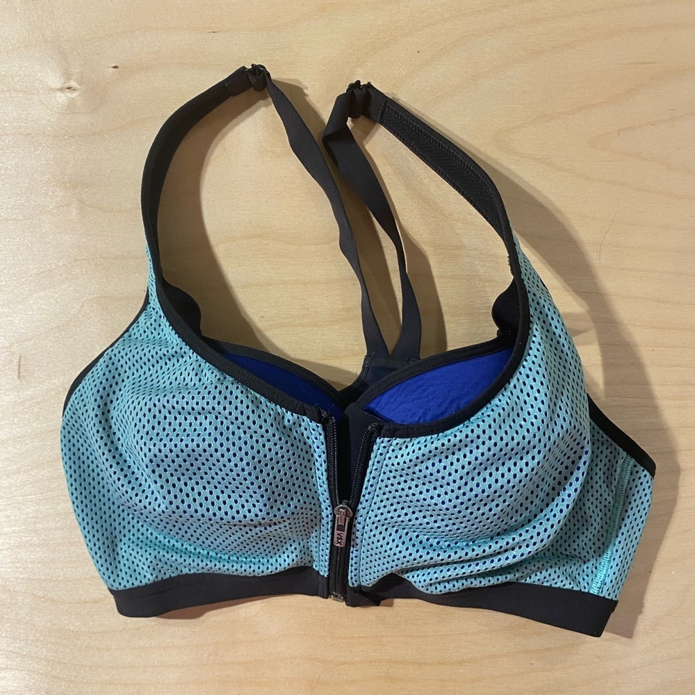 VSX Sport Women's Blue and Black Sports Bra 36C (Q)